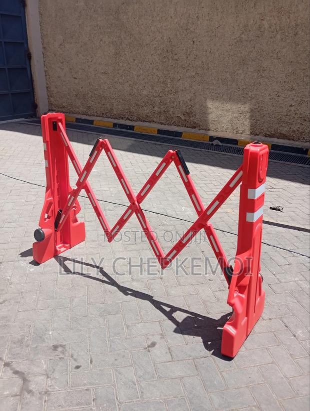 Safety Barricade - main view