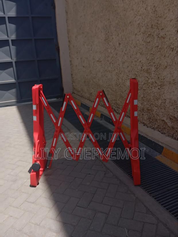 Safety Barricade - thumbnail 2