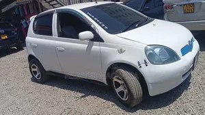 Toyota Vitz 2003 White