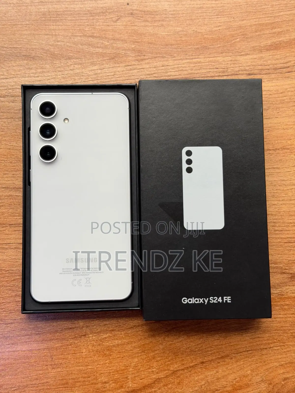 Samsung Galaxy S24 FE 256 GB White
