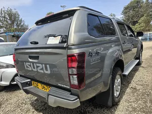 Isuzu D-MAX 2022 Gray