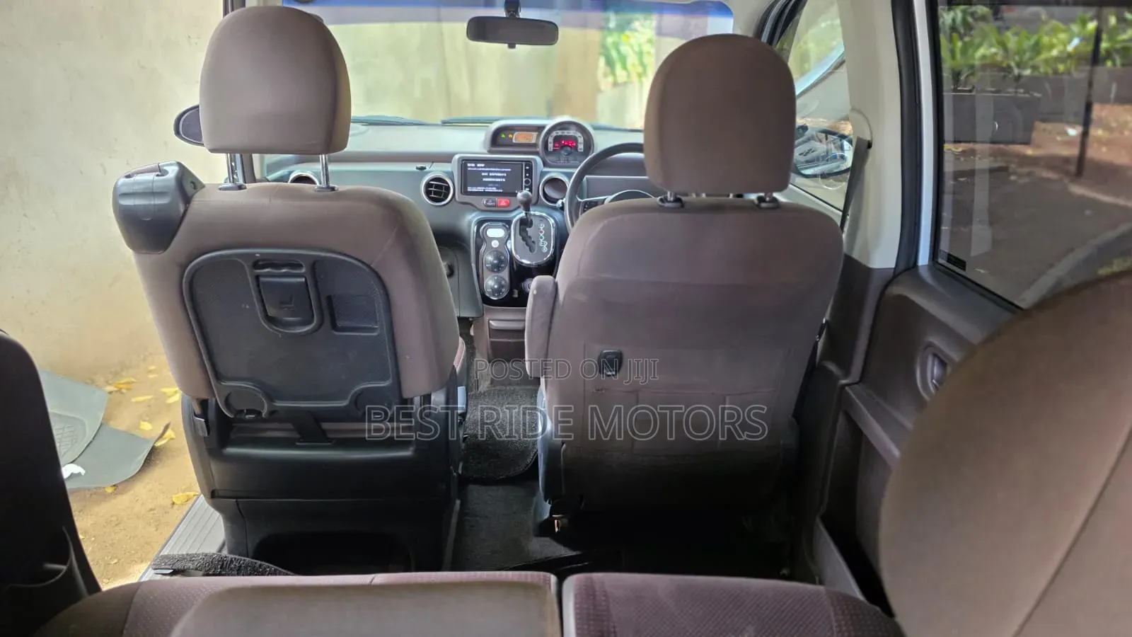 Toyota Spade 2014 Blue