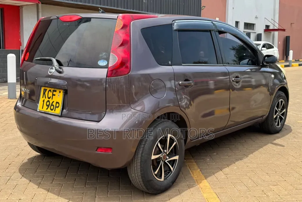Nissan Note 2008 Brown
