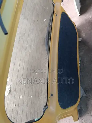 Suzuki Hustler Boot