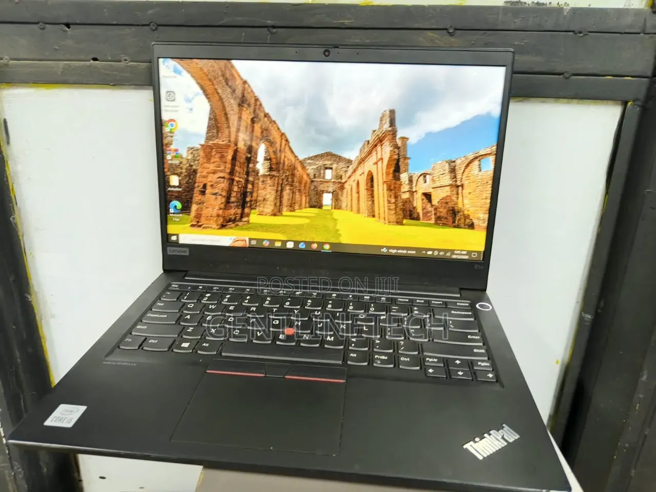 Laptop Lenovo ThinkPad E14 Gen 1 8GB Intel Core i5 SSD 128GB