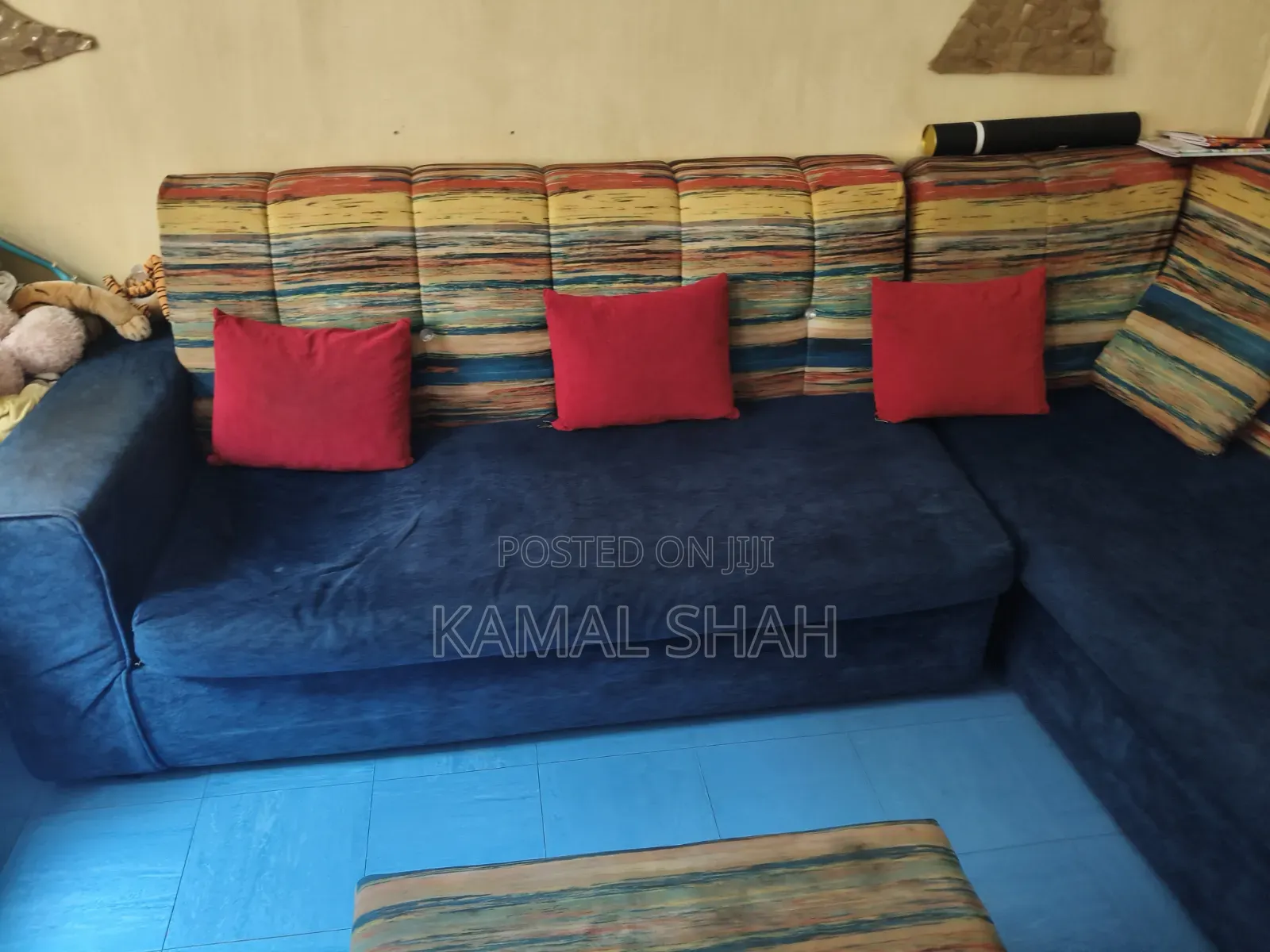 Home Furniture/ Sofa