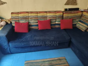 Home Furniture/ Sofa