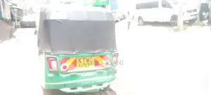 Piaggio 2022 Green