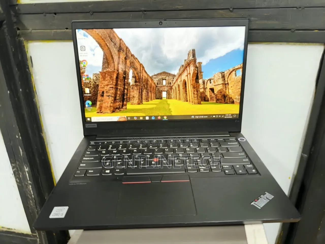 Laptop Lenovo ThinkPad E14 Gen 1 8GB Intel Core i5 SSD 128GB