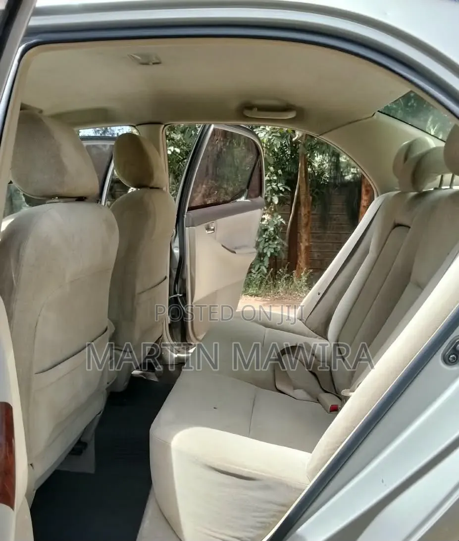 Toyota Corolla 2005 Silver