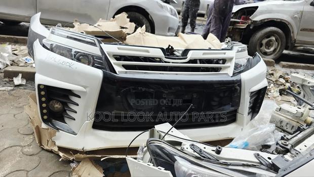 Toyota Voxy 2016 Xenon Nosecut - main view