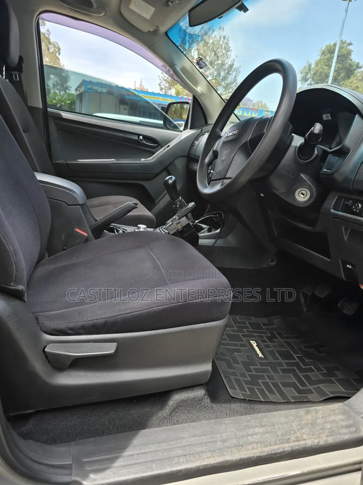 Isuzu D-MAX 2022 Gray