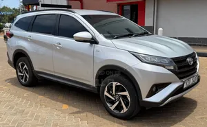 Toyota Rush 1.5 AWD 2018 Silver
