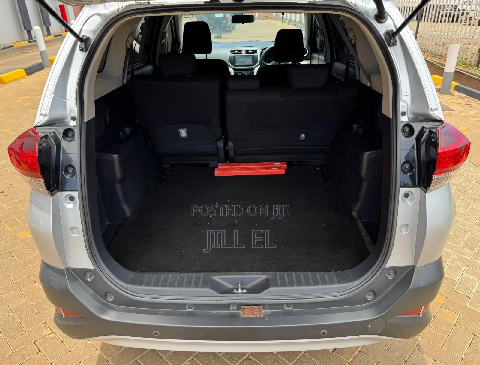 Toyota Rush 1.5 AWD 2018 Silver