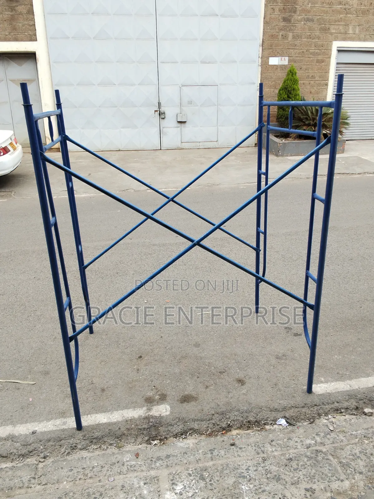 Heavy-Duty Scaffold Ladders Available