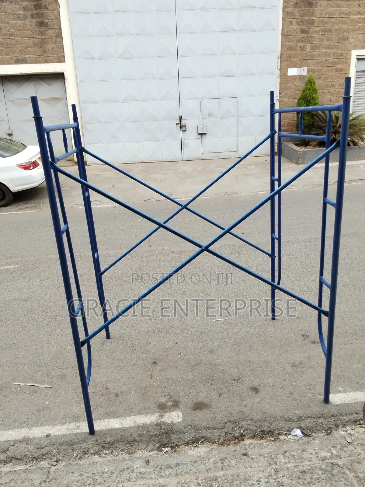 Heavy-Duty Scaffold Ladders Available