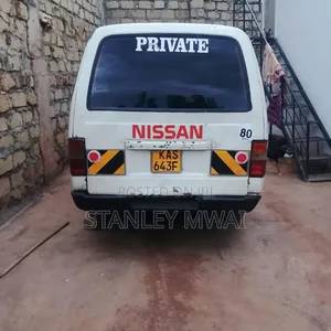 Nissan Caravan (Urvan) 1998 White