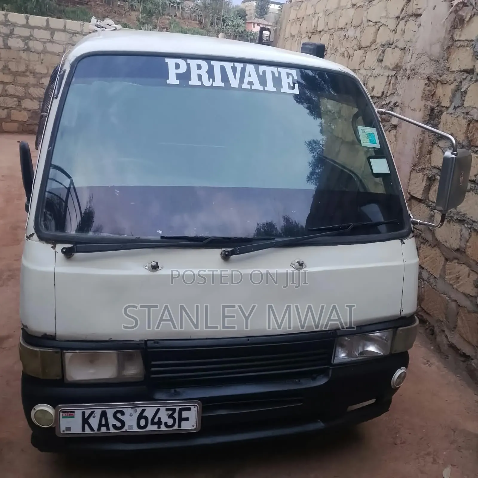 Nissan Caravan (Urvan) 1998 White