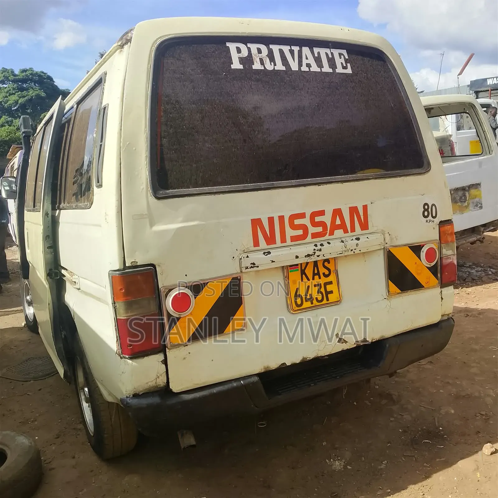 Nissan Caravan (Urvan) 1998 White