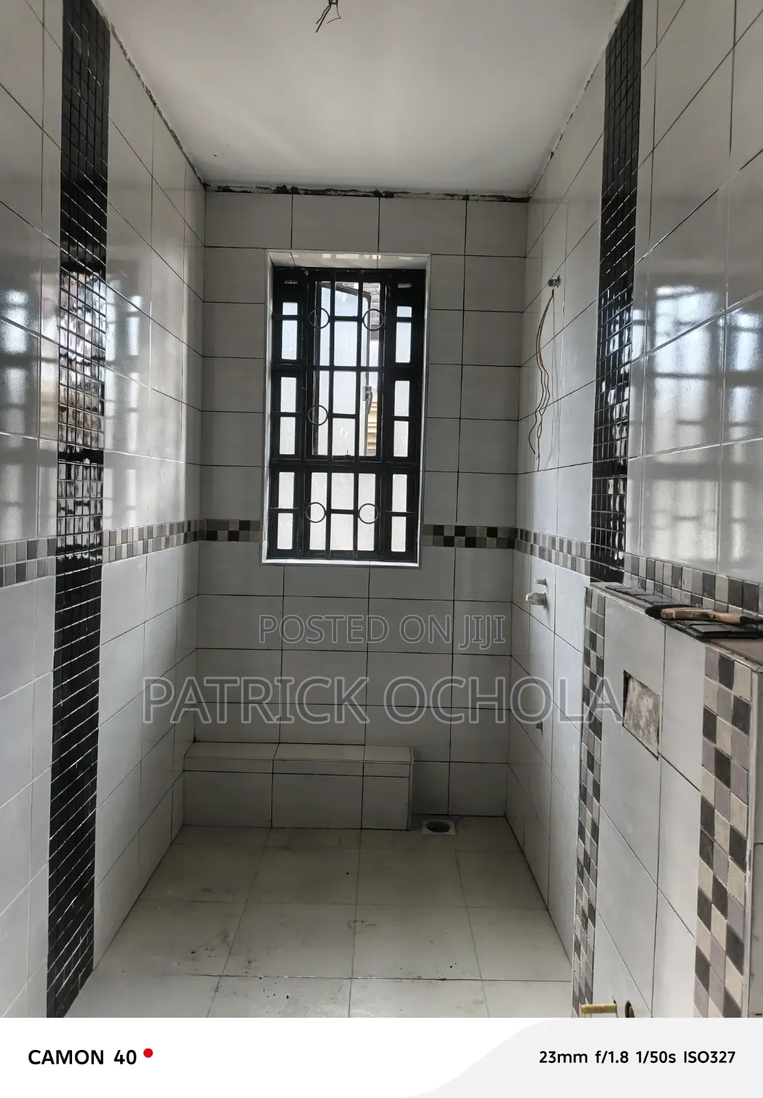 Tiling Man