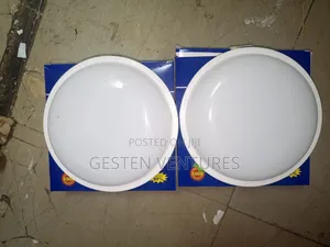 Quality 24w Round White LED Bulkhead Ceiling Light Fixture Ds2
