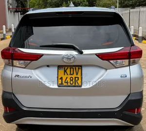Toyota Rush 2018 Silver