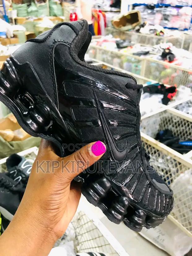 Black Stylish Men's Sneakers – Fashion Shoes