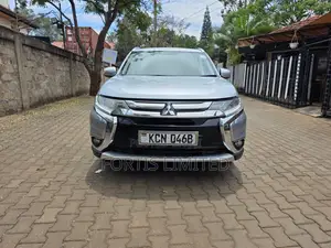 Mitsubishi Outlander 2016 Silver