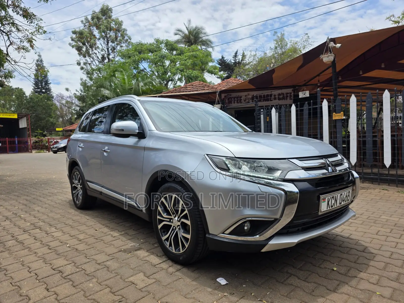 Mitsubishi Outlander 2016 Silver