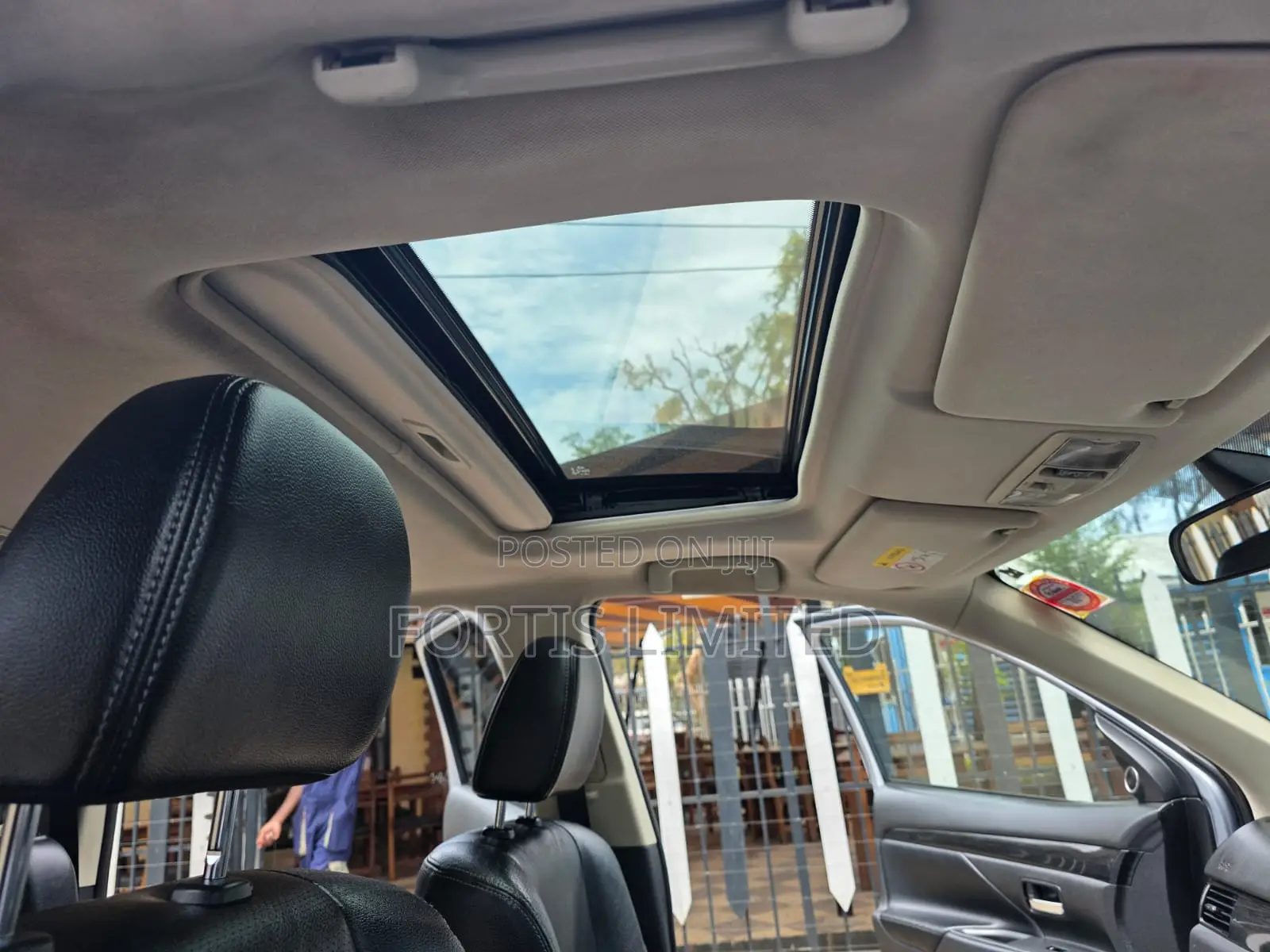 Mitsubishi Outlander 2016 Silver