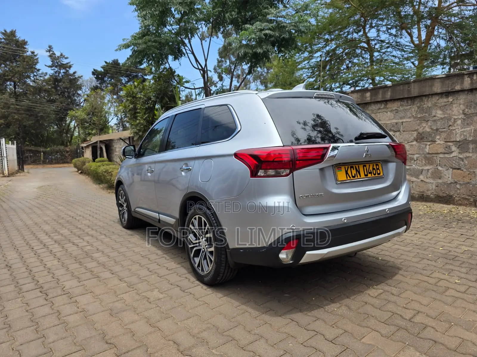 Mitsubishi Outlander 2016 Silver