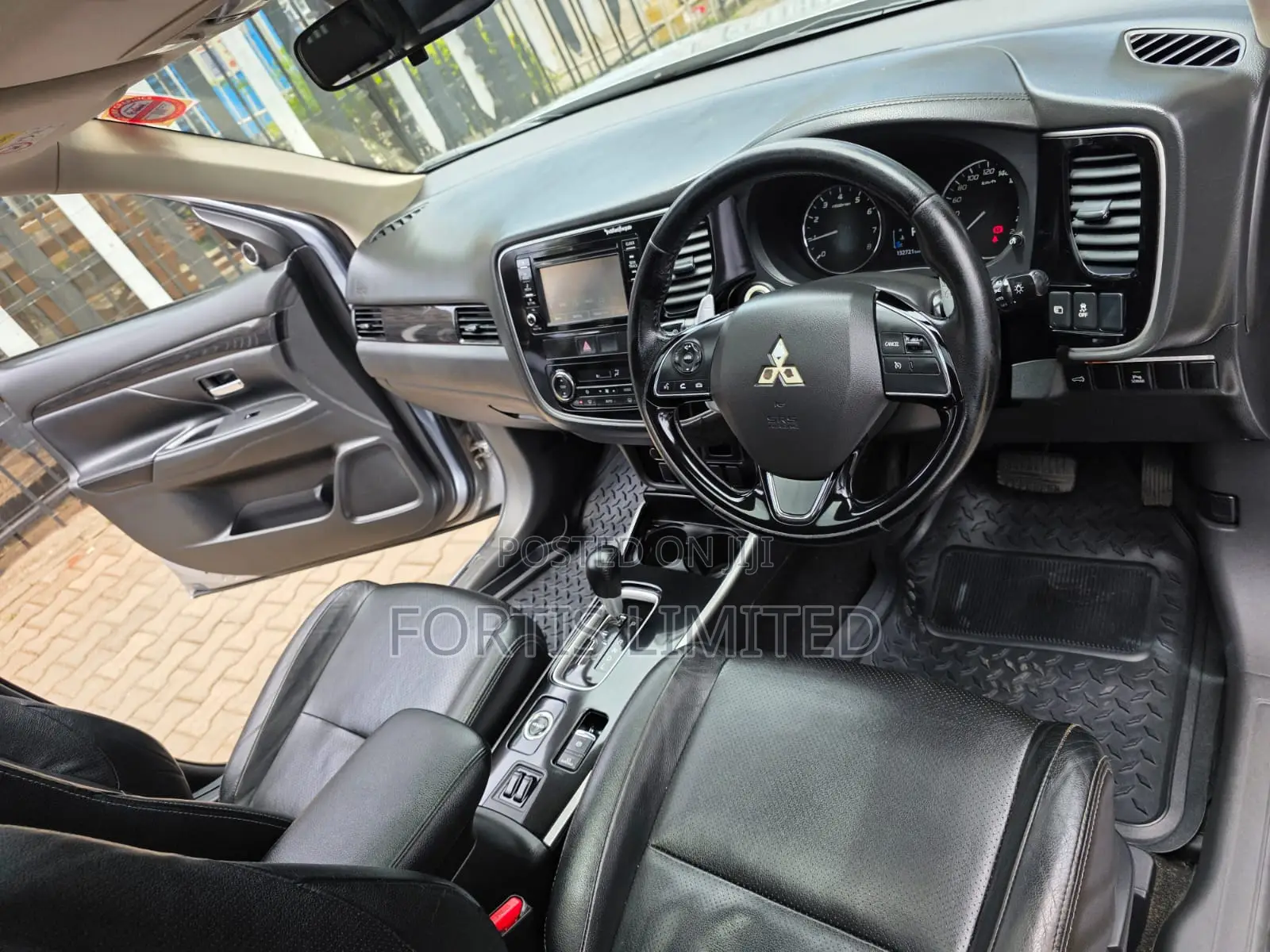 Mitsubishi Outlander 2016 Silver