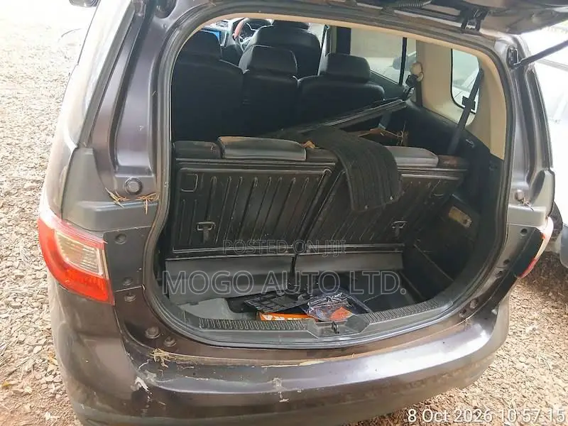 Mazda Premacy 2013 Purple