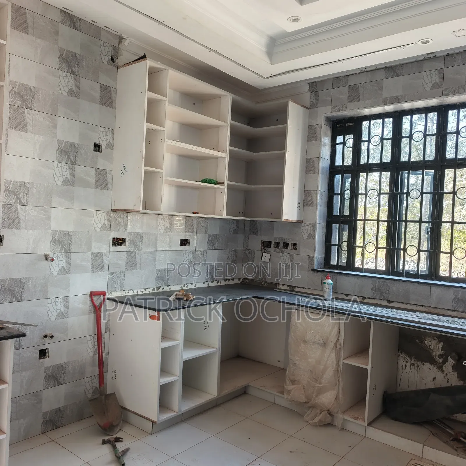 Expert in Tiling