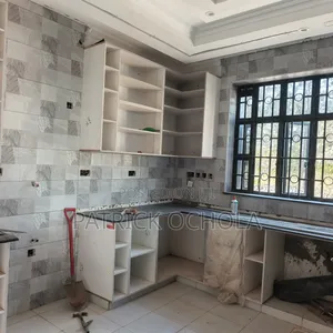 Expert in Tiling