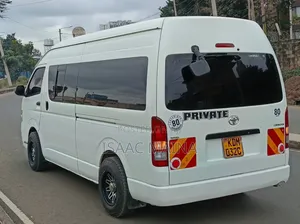 Toyota HiAce 2014 White
