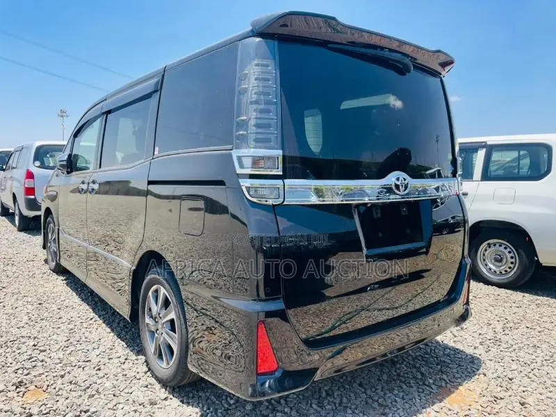Toyota Voxy 2019 Black