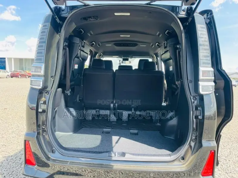 Toyota Voxy 2019 Black