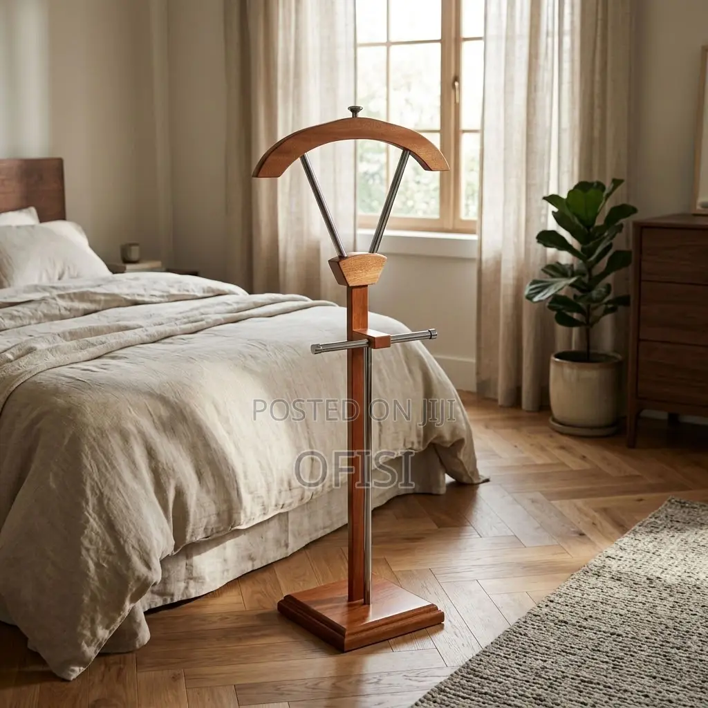 Coat Hanger; Mahogany Standing Coat Rack