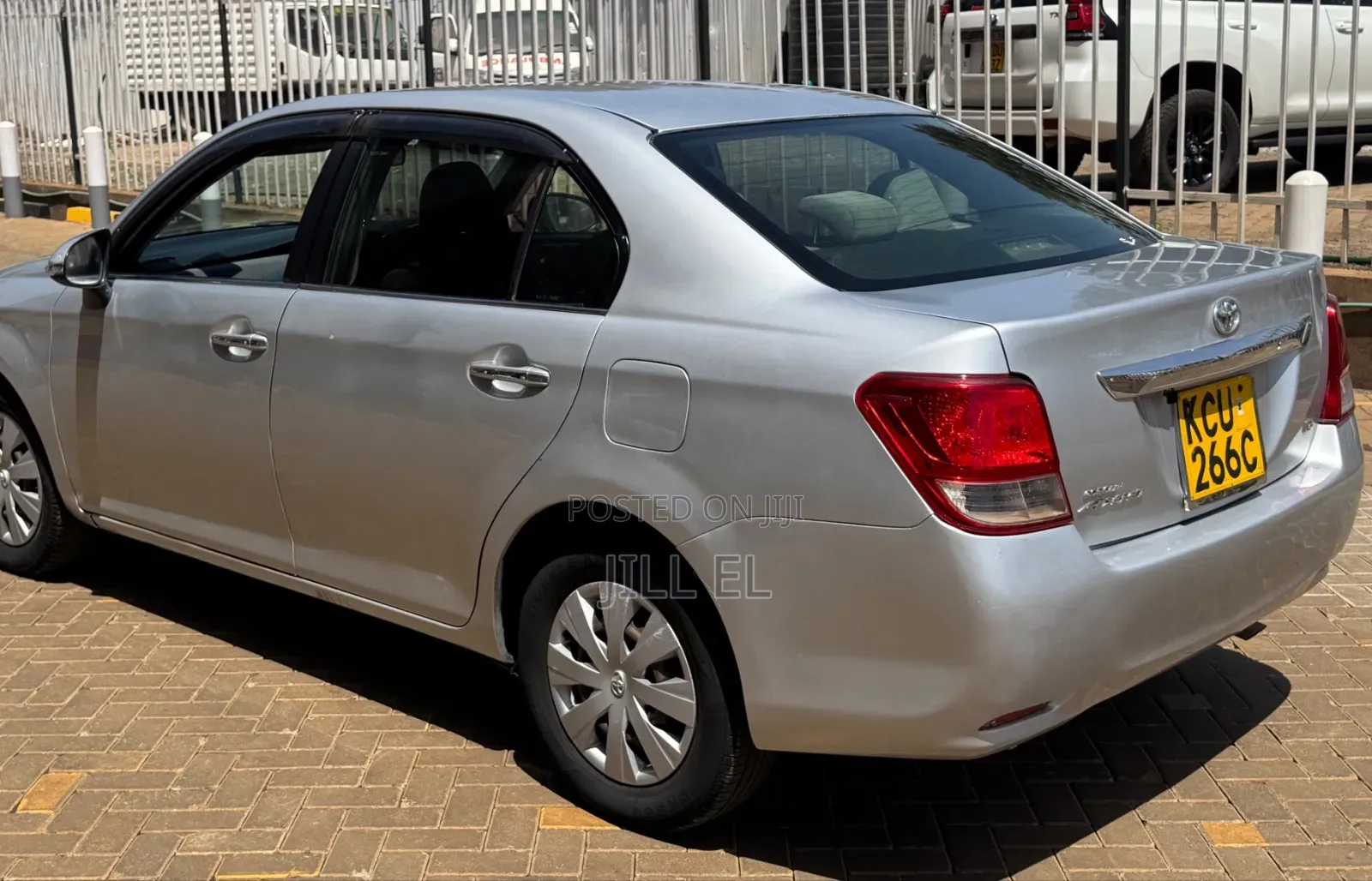 Toyota Axio 1.5 G 2WD 2012 Silver