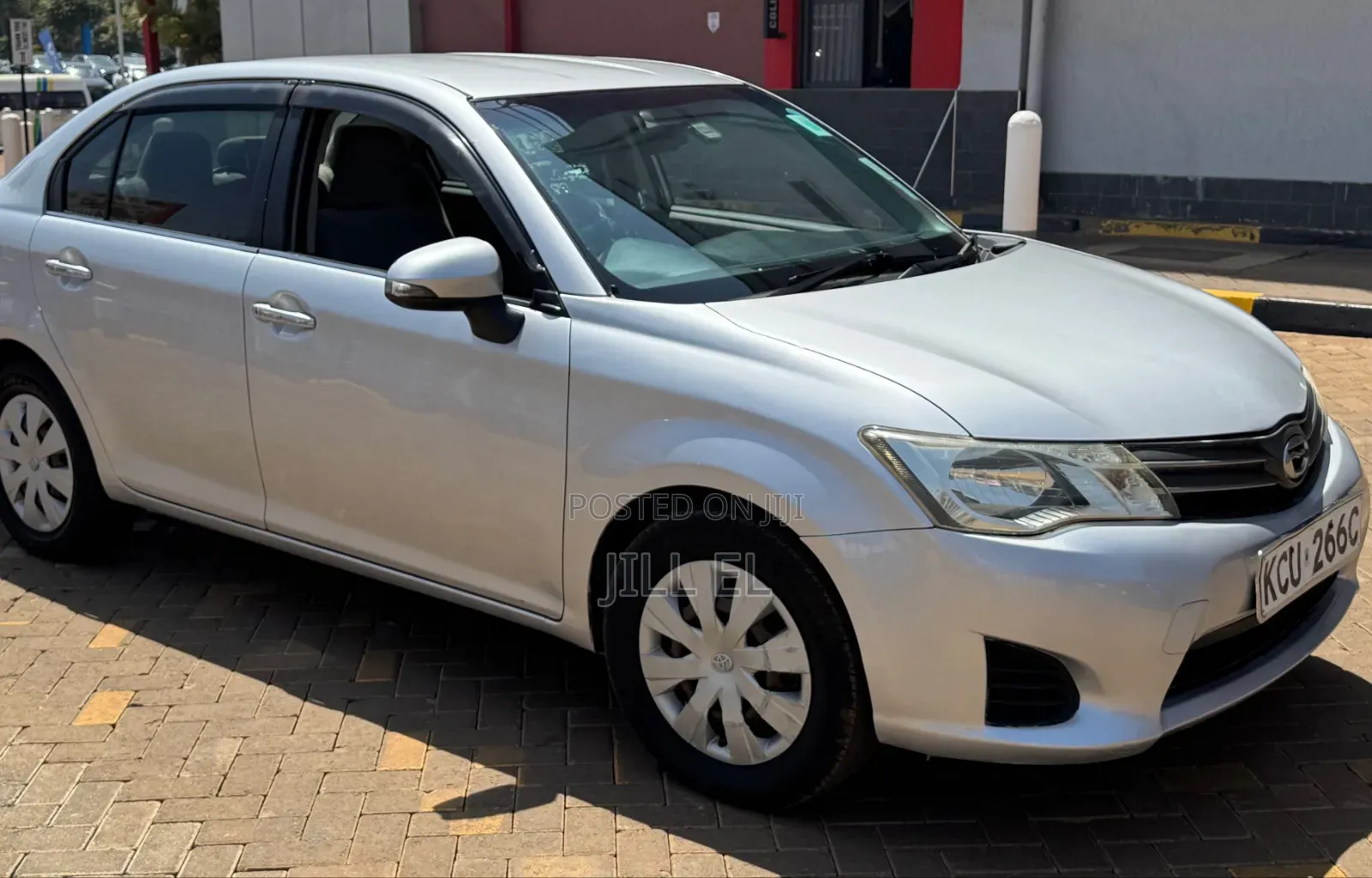 Toyota Axio 1.5 G 2WD 2012 Silver