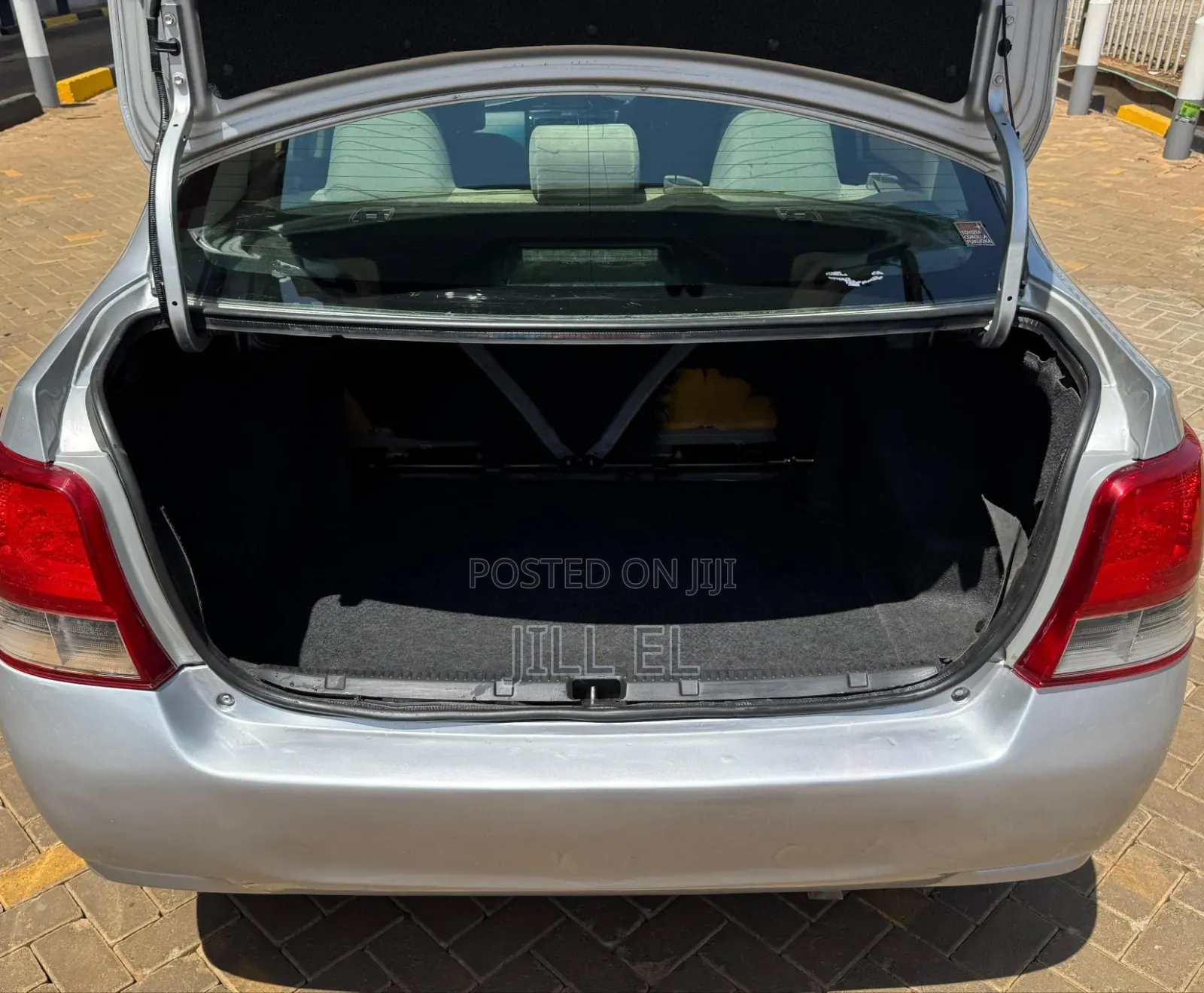 Toyota Axio 1.5 G 2WD 2012 Silver