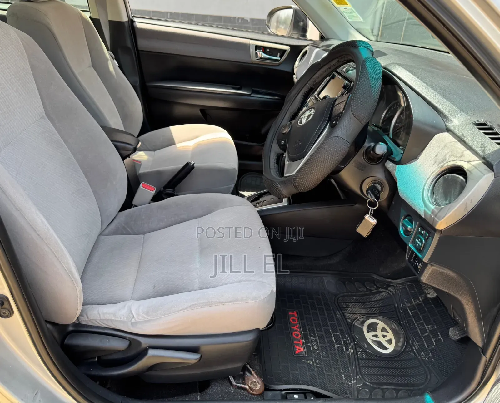 Toyota Axio 1.5 G 2WD 2012 Silver
