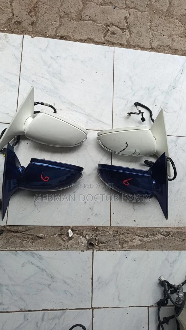 W221 Side Mirrors - main view