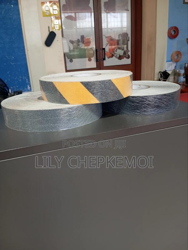 Anti Slip Tape - thumbnail 2