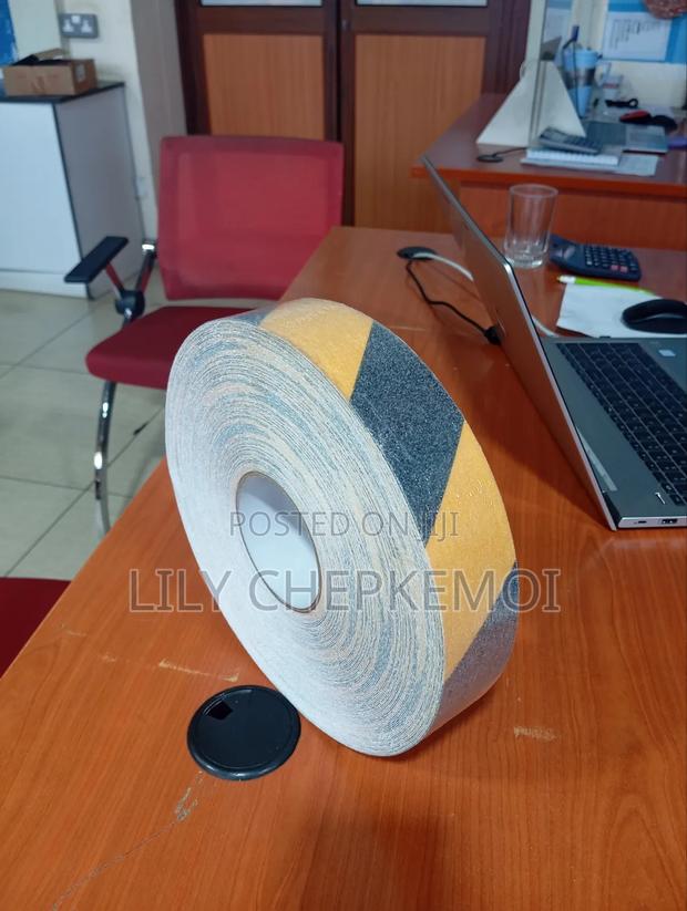Anti Slip Tape - thumbnail 3