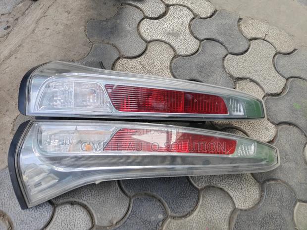Nissan Serena 2010/2012 Model Tailight Each - main view