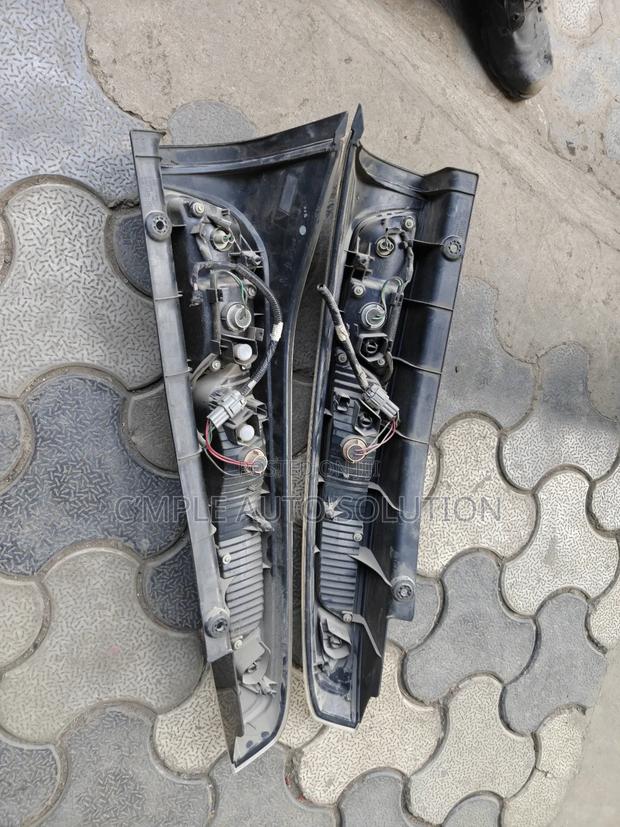 Nissan Serena 2010/2012 Model Tailight Each - thumbnail 3