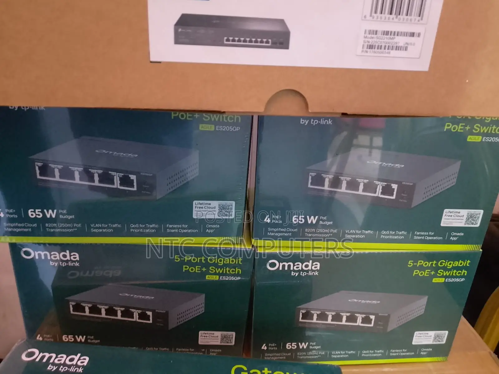 TP-Link ES205GP Omada 5-Port Gigabit Easy Managed PoE+ Switch