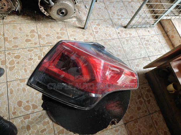 Toyota Rav 4 2018 Model Tailight - thumbnail 2